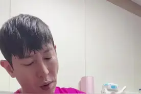 韩国富豪董事长的丰盛健康晚餐 #韩国发型 #美食#韩国#辣白菜#面条视频封面