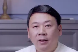 现在金价到了680多，大家把很多年前买的老黄金都拿出来回收，黄金是越老越值钱吗？黄金的纯度是影响价值的重要因素 #黄金 #黄金首饰 @换哥（换氏珠宝创始人）视频封面