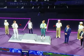 恭喜中国香港🇭🇰今屈奥运第一面金牌，加油视频封面