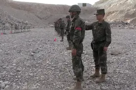 特战队员日常一幕，让人心疼（作者：武警天津总队 崔世龙、李灿宇；编辑：岳彩嵩）视频封面