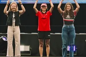 她19岁！成为中国第一个IRONMAN世界铁人三项锦标赛年龄组女子冠军！#铁人三项 #ironman #骑行视频封面