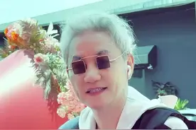 人生就像一只储蓄罐，你投出的每一分努力，都会在未来的某一天回馈于你。#74岁摩登爷爷#健康#保养#年轻态视频封面