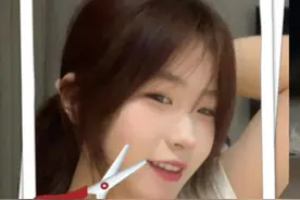 剪刘海教程！手残党简单包会！ 怕在理发店剪不好的，学会自己剪！好看又省米#发型#教程 #自己剪刘海 #发型教程 #八字刘海