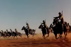 别士巴冲锋：800澳洲牛仔击溃3000土耳其军队 #电影片段剪辑视频封面