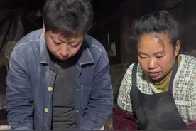 远嫁的侄女从东北回来、弄个土鸡炖蘑菇 #记录真实生活 #农村美食 #三农 #新农人计划视频封面