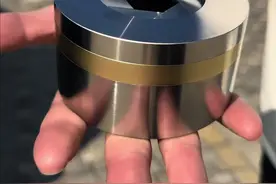 烟灰缸中的迈巴赫，你们猜有多重？不过遇到这个粉丝有点不讲究了……#纯手工打造 #精工细作 #机械之美 #精密制造视频封面