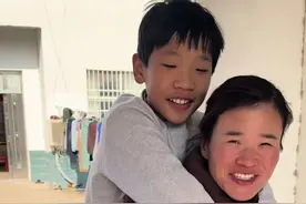 孩子提出来，让我们两个带她去玩，满足他的愿望这个愿望几百块视频封面