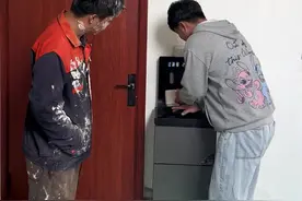 他是不是何晨光教的徒弟？#这是高手 #是时候展现真正的技术了 #海信小墨E5QPro