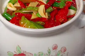 辣椒咸菜的腌制方法、香辣入味特别下饭#美食教程 #家常菜 #嘎嘎好吃