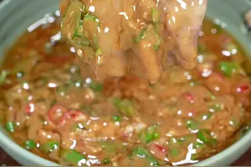 家人朋友聚会必备的火锅蘸料，记得点赞收藏好了，下次吃火锅肯定用的上！#火锅蘸料 #灵魂蘸料