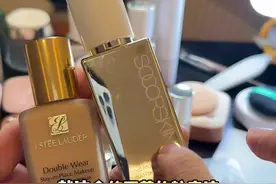 怕闷痘又想要持妆粉底液的试试这款，目前买大瓶送迷你送大粉扑 回复 @yech的评论 #粉底液 #无暇底妆 #平价好物 #美妆百万新星计划 #持妆不假面