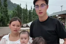 爱情本就没有固定形态，姐姐也能被宠爱，弟弟同样值得依靠。我们这对姐弟恋，带着孩子，把“他人的闲言碎语”变成了“我们的幸福生活”。