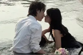 错过成片我真的会疯掉的#情侣拍照姿势 #情侣 #拍照📸 #反差 #拍照