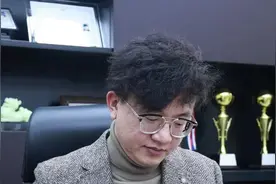 为什么体制内的人都不爱发朋友圈呢？