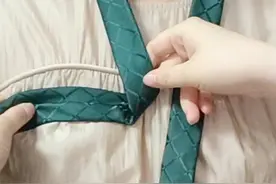 打领带的方法 #白衬衫的五种不同风格搭配#夏日中性风穿搭日记#夏日轻氧感穿搭给视觉降降温#女式衬衫穿搭技巧 #配饰的重要性