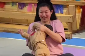 自从做了两个孩子的妈妈，差点忘了自己以前是干嘛的了 #差点忘了以前的样子 #感动瞬间