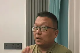 你报的是纯玩团，为什么变成了购物团？游客为冲动买单拘留，导游被打住院，誉英旅行社应该把合同拿出来
