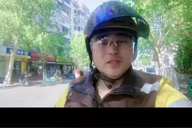 京东外卖补贴呈现疲软状态，商家骑手双双降低补贴，百亿补贴还能撑多久，东哥，你一定要坚持住啊，加油啊。#京东 #京东外卖 #外卖小哥 #外卖