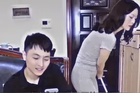 摆拍视频，仅供娱乐！ #搞笑#搞笑视频视频封面