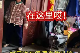 阿姨六七十岁了，平时在家带孙子，有空时就织些壮锦补贴家用。她非常感谢粉丝朋友对她手艺的认可视频封面