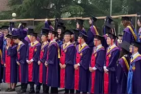 清华大学博士毕业，放眼望去全是博士，都是年薪百万级别的天才#清华大学视频封面