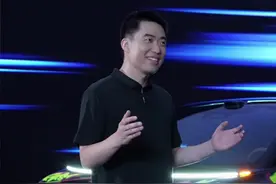 带大家看看发布会“小彩蛋”的幕后花絮，希望大家也能喜欢上这辆看起来像鲨鱼的#理想i6 ！