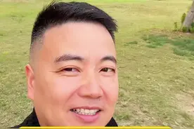 脸参加了比赛，竟然输得一塌糊涂。#辉叔搞笑#辉叔医生#剧情反转 #万万没想到视频封面