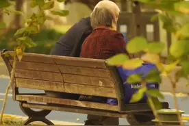 这个视角真的好无助，让我们用关爱和理解抗击"遗忘"视频封面