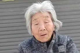 下乡给独居老年人修脚 传递温暖#关爱老人传递正能量视频封面