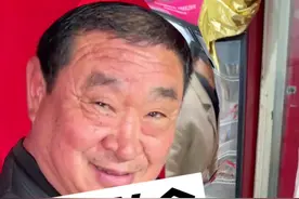 徐州街头的ok哥卷饼！全程笑的合不拢嘴！情绪价值拉满！#建议普及徐州这一口 #为了烧烤专门去趟徐州 #内容启发搜索 #抖音美食推荐官 #路边摊美味视频封面