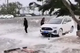 风太大 运城盐池也受不了这么大的风 #运城盐池 #中国死海运城盐湖视频封面