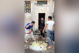 冰块挑战 激动的心，哈哈哈#看一遍笑一遍 #看一遍笑一遍笑得肚子疼 #哈哈哈哈哈哈我要笑死了 #笑到肚子疼 #原创视频