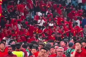 中国男足绝杀巴林，赛后所有球员一起合影#中国男足视频封面