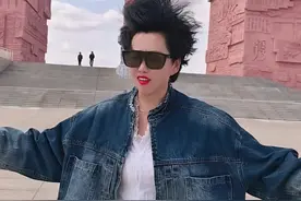 一代天骄成吉思汗曾三次率十万铁骑踏平欧洲！他一生只做三件事，吃饭，睡觉，打仗！心无旁骛万事可破！#一代天骄成吉思汗 #只识弯弓射大雕视频封面