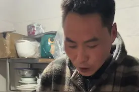 分享一个农村夫妻，一边种地一边带娃的日子，日子虽然平淡但是快乐#抖音记录农村生活 #记录真实生活 #我的乡村生活 #农村生活 #农村美食视频封面
