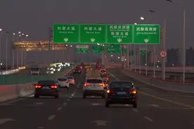 可我不过是你无聊时的消遣 一时需要 或许我对你没那么重要#放弃你这件事一直出尔反尔视频封面