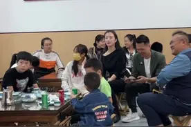 #过年氛围感蹦跶舞 #年会舞蹈可以安排起来了 #妖娆妖娆的男人