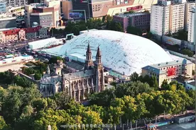 济南市首个"基坑气膜"搭建起来了，看起来像个大馒头，有点可爱呢视频封面