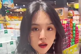 社恐女友遇到社牛男友，绝了#万万没想到 #看一遍笑一遍视频封面