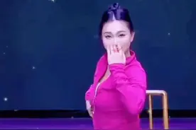 太美了 美女柔术舞蹈融为一体#战士战旗团队#柔韧体能 #台上一分钟台下十年功视频封面