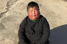 亚豪都挺好的，就是晚上光尿床……视频封面