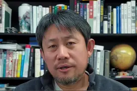 特斯拉市值暴增8500亿，特斯拉股价大涨近15%，马斯克笑称不用去劳改营了，马斯克身家大涨稳居全球首富视频封面