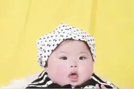 如果时光可以倒流，你在妈妈肚子里就被发现了特殊，妈妈应该不会留你，因为妈妈爱你，妈妈不忍心，妈妈日后不在的时光，你经历风吹雨打……#特殊孩子 #唐氏综合症 #小时候vs现在 #请你忘掉我的模样