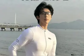 男媛培训班第一课居然是从….. #名媛 #成功男人 #变帅 #化妆 @DOU+小助手视频封面