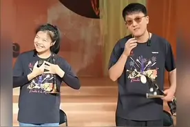 《九儿》 唢呐：冯苗苗  二胡：二饼  伴舞：王占峰 敖定雯  #九儿 #冯苗苗 #二饼胡拉 #唢呐 #二胡 @抖音短视频 @DOU+小助手 @西瓜视频视频封面