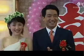 ##新人喜结连理，双方家长台上发言并相互祝福…视频封面