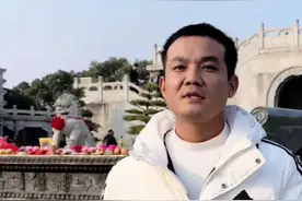 供桌上的贡品，可以随意拿取吗？#普陀山视频封面