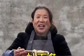 这个天吃啥都没有吃面条得劲儿，今天咱和点面做锅扯面#扯面 #农村生活有年味 #乡村生活家