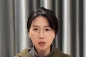 个人买手机、平板、智能手表手环等也有国家补贴了#手机等数码产品购新补贴来了 #2025年将实施提振消费专项行动 #新闻姐 @抖音短视频视频封面