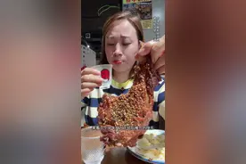 一个中年女人下班后的惬意生活 #酒蒙子的日常 #惬意时光 #微醺时刻 #美食 #烧烤